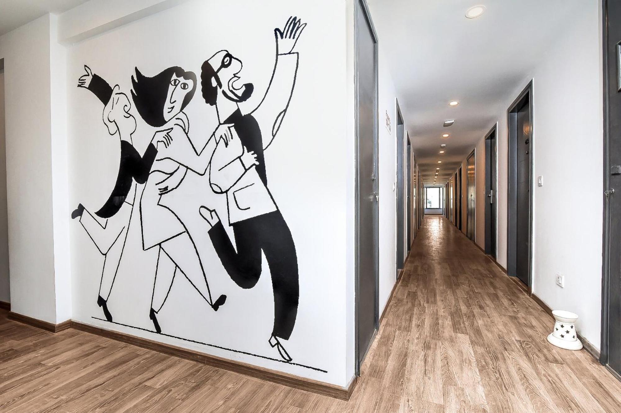 לקנאו Townhouse P.S.Palace Near Amausi Metro Station מראה חיצוני תמונה