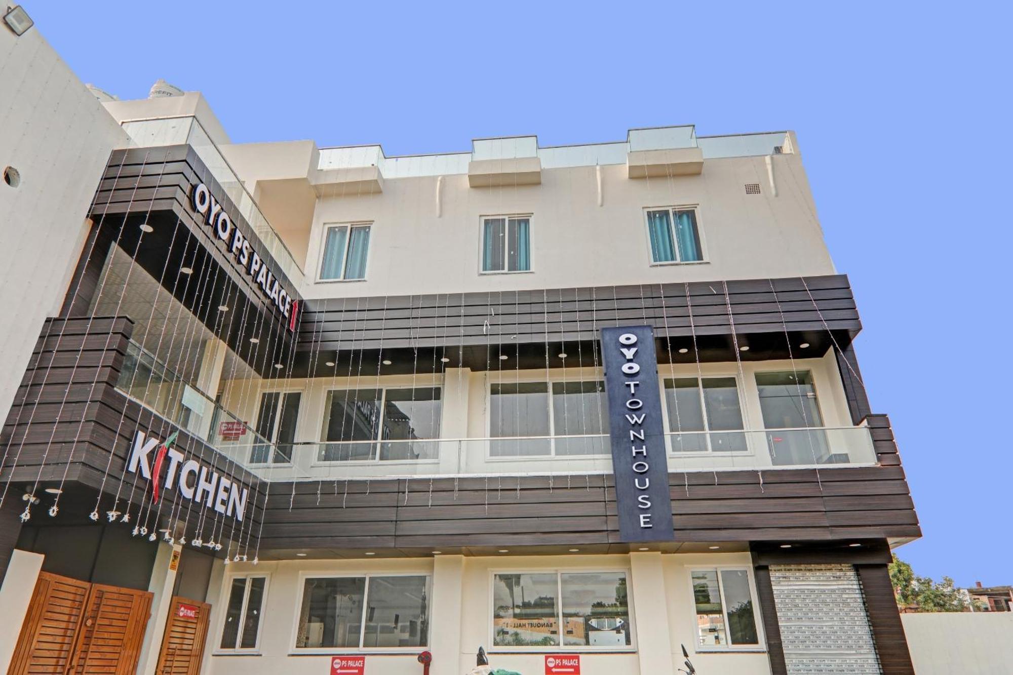 לקנאו Townhouse P.S.Palace Near Amausi Metro Station מראה חיצוני תמונה